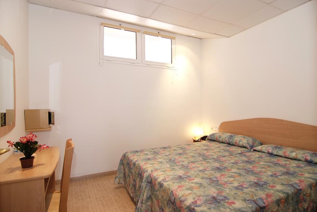 Hotel Port-Bo Calella De Palafrugell Ruang foto